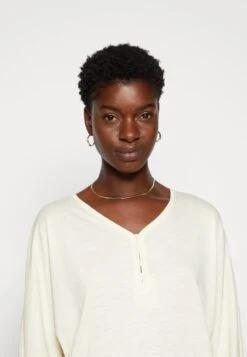 Tom Tailor Batwing- Longsleeve - Soft Buttercream 9 Tom Tailor Batwing- Longsleeve - Soft Buttercream -Tom Tailor f0977440f66d401eb1fba0ffe2bf30bd